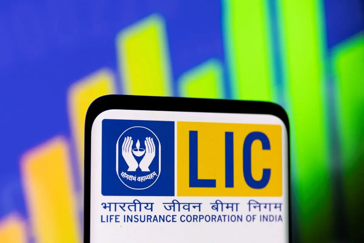 LIC share news